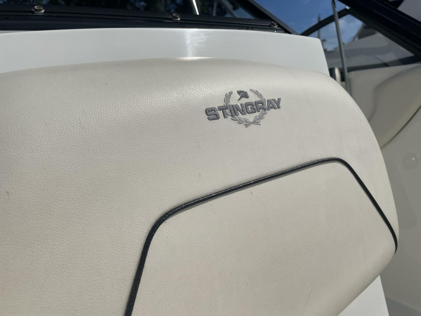 19ft Stingray Yacht For Sale