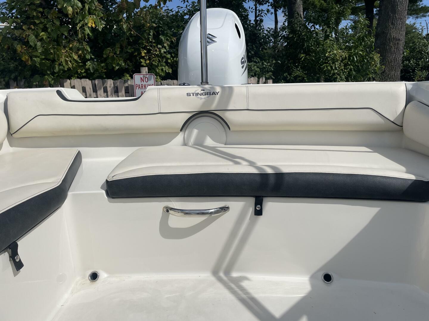 19ft Stingray Yacht For Sale