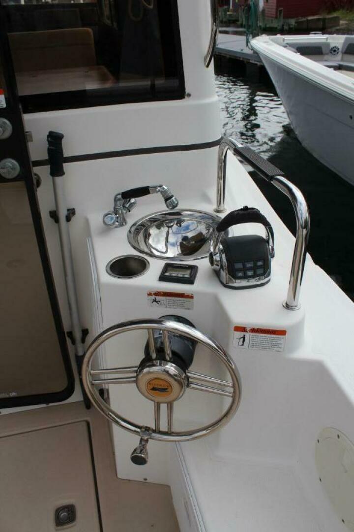 SHAKE N BAKE 28ft Cutwater Yacht For Sale