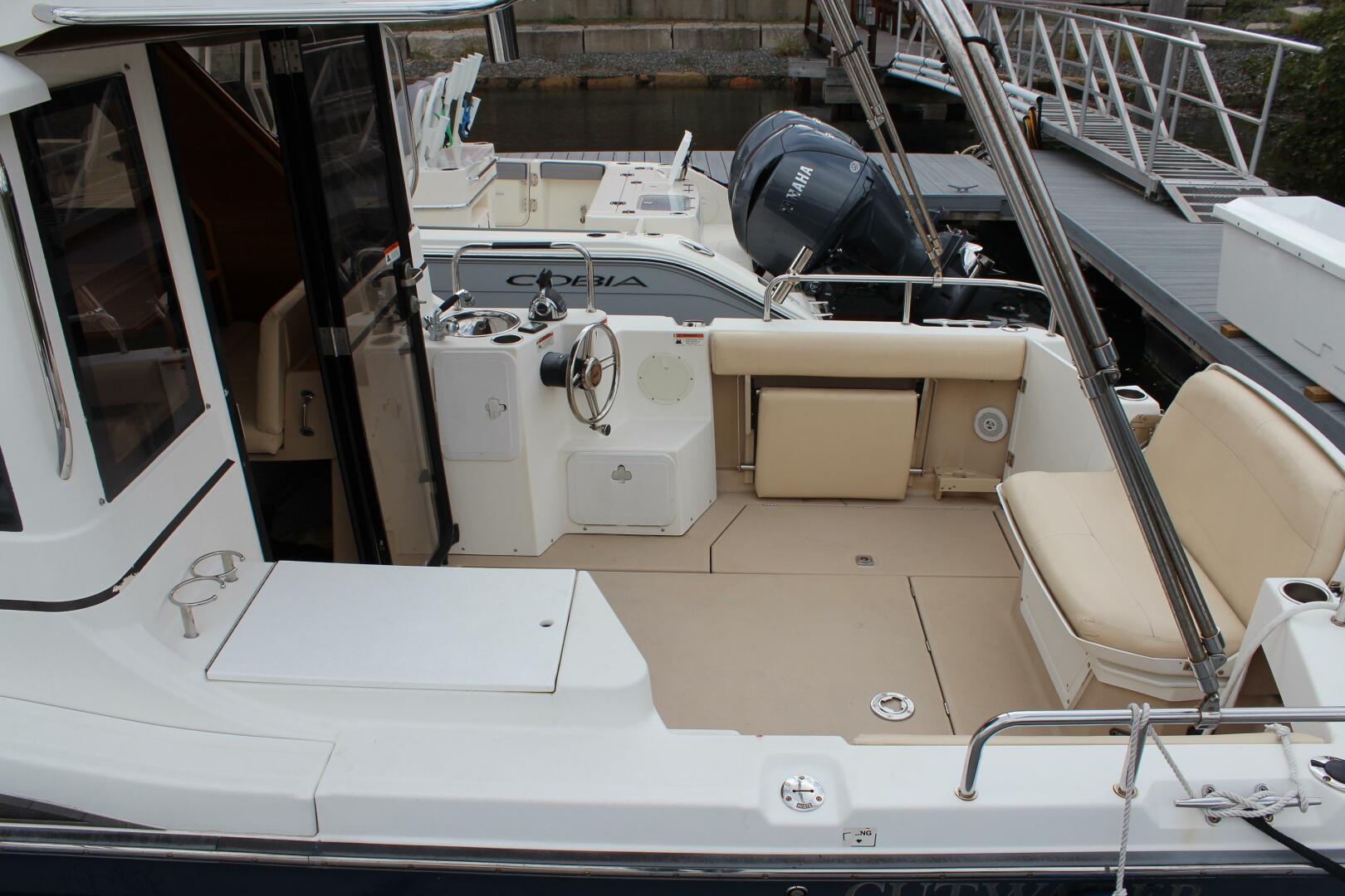 SHAKE N BAKE 28ft Cutwater Yacht For Sale