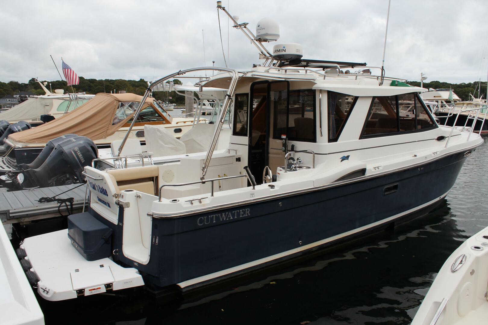 SHAKE N BAKE 28ft Cutwater Yacht For Sale