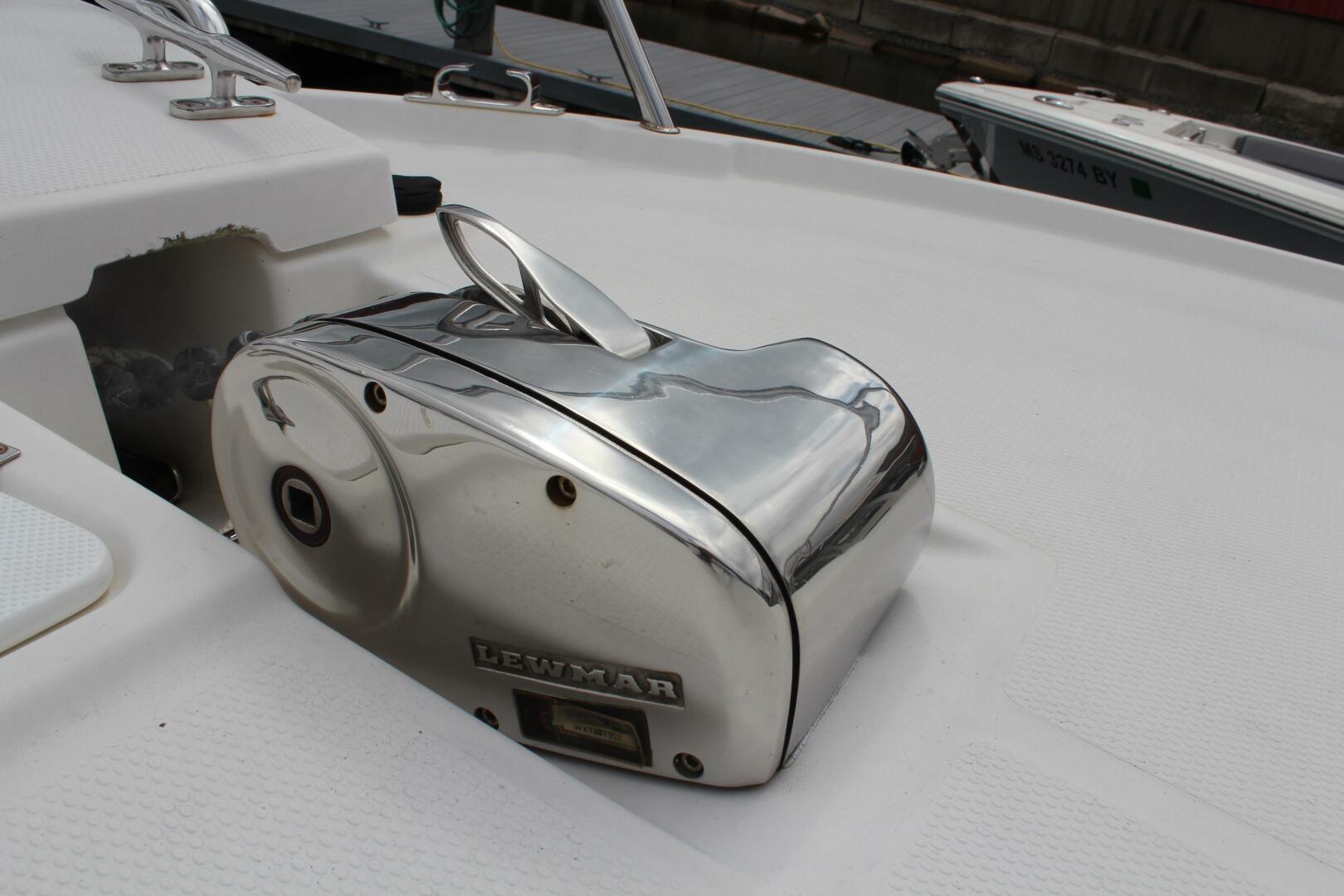 SHAKE N BAKE 28ft Cutwater Yacht For Sale