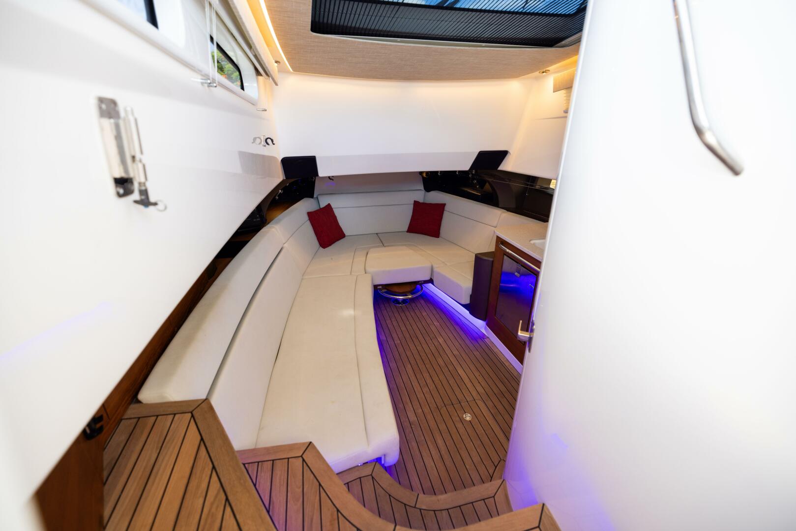 SMOKE SHOW 42ft Boston Whaler Yacht For Sale