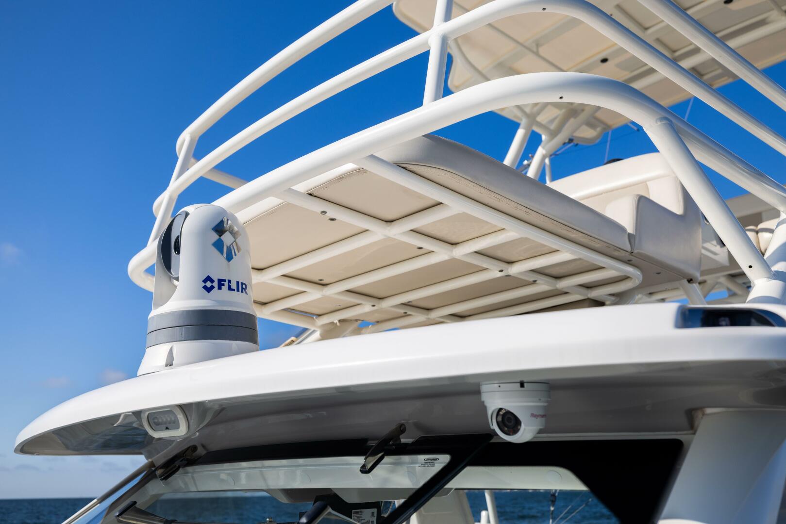 SMOKE SHOW 42ft Boston Whaler Yacht For Sale