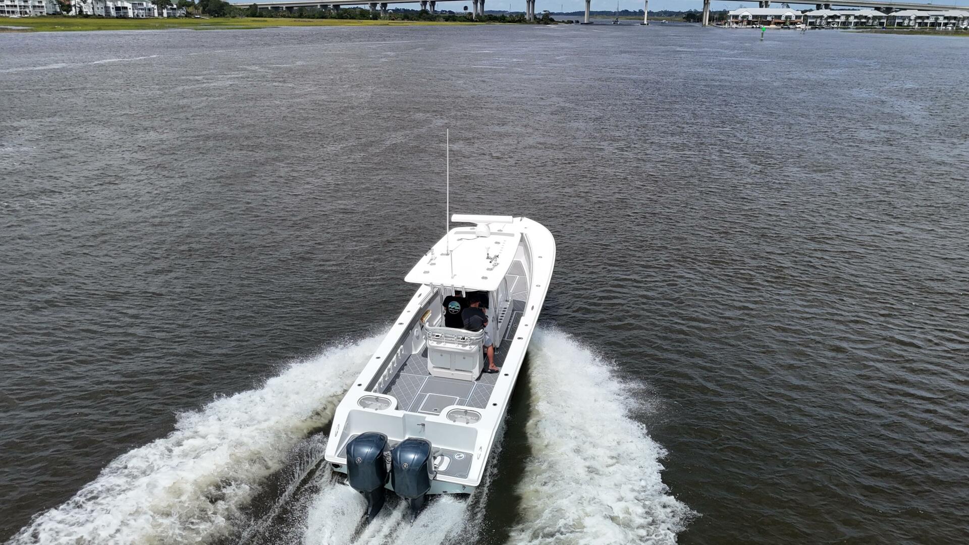33ft SeaHunter Yacht For Sale