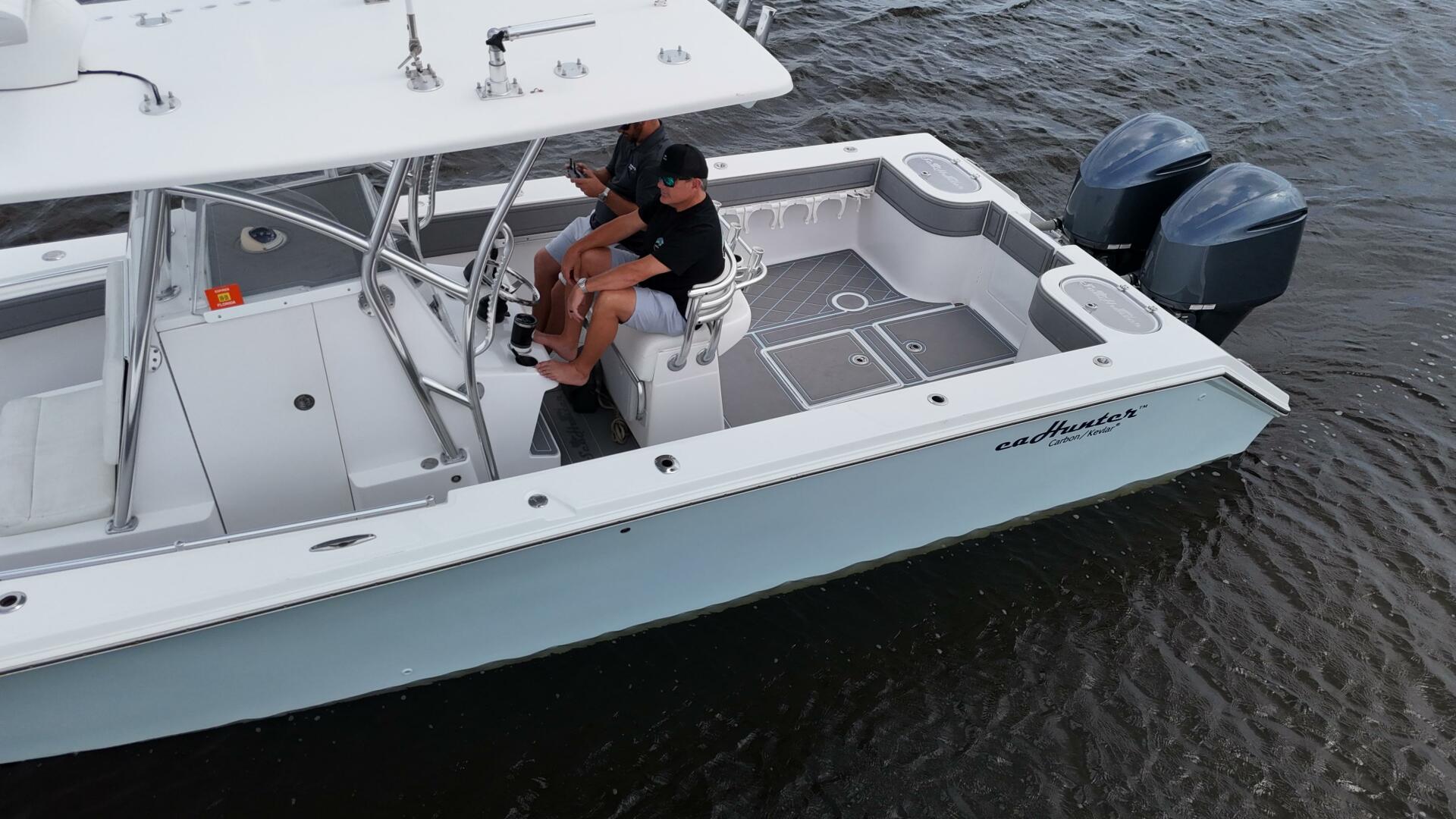 33ft SeaHunter Yacht For Sale
