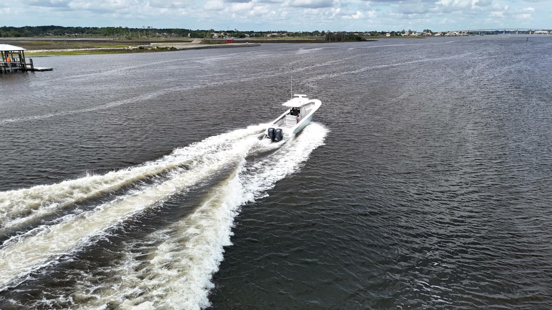 33ft SeaHunter Yacht For Sale