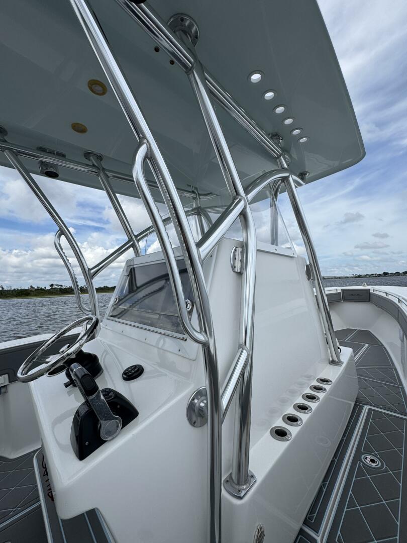33ft SeaHunter Yacht For Sale