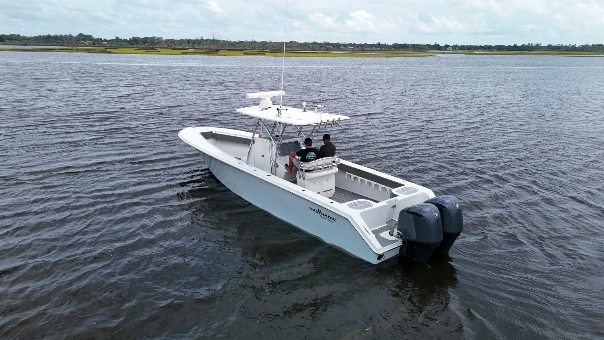 33ft SeaHunter Yacht For Sale