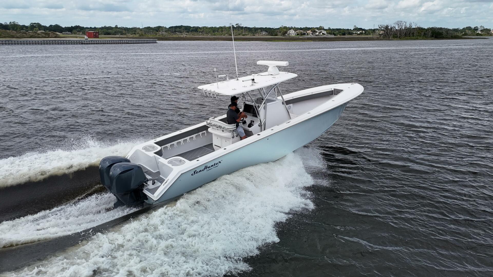 33ft SeaHunter Yacht For Sale