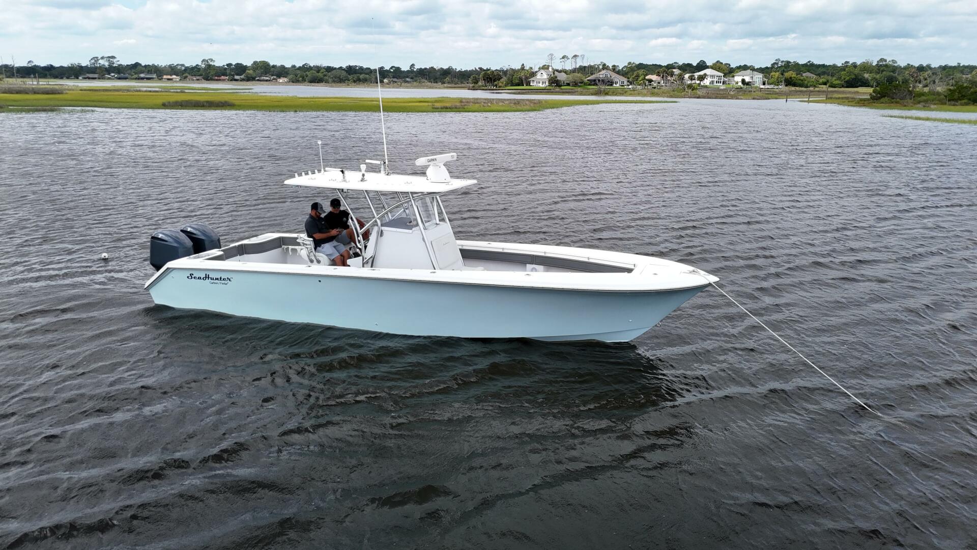 33ft SeaHunter Yacht For Sale