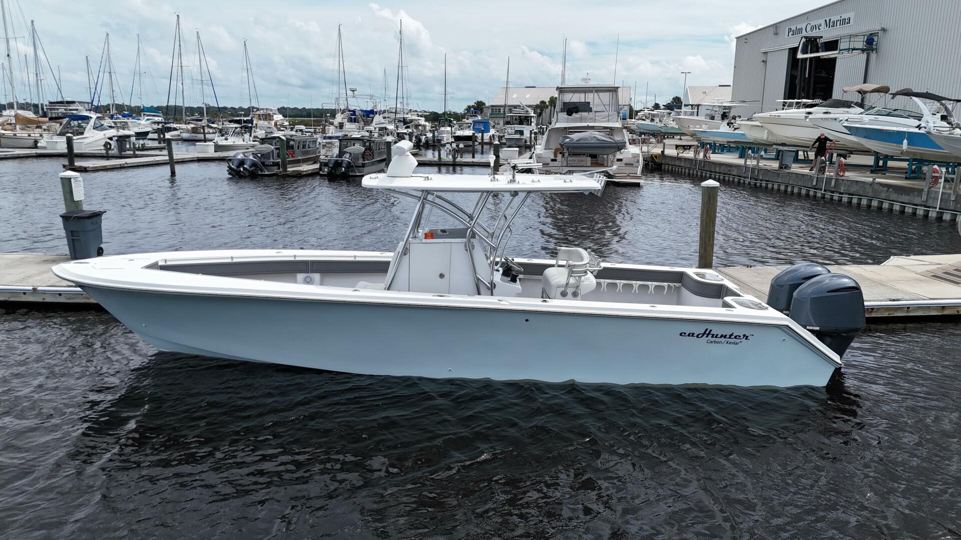 33ft SeaHunter Yacht For Sale
