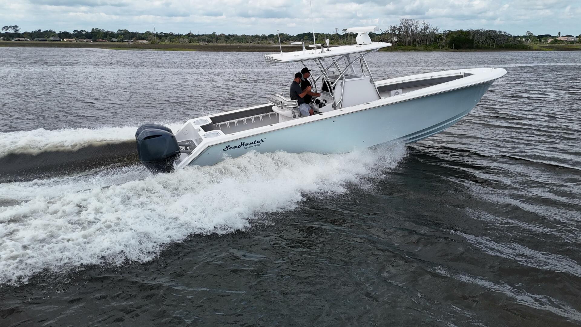 33ft SeaHunter Yacht For Sale