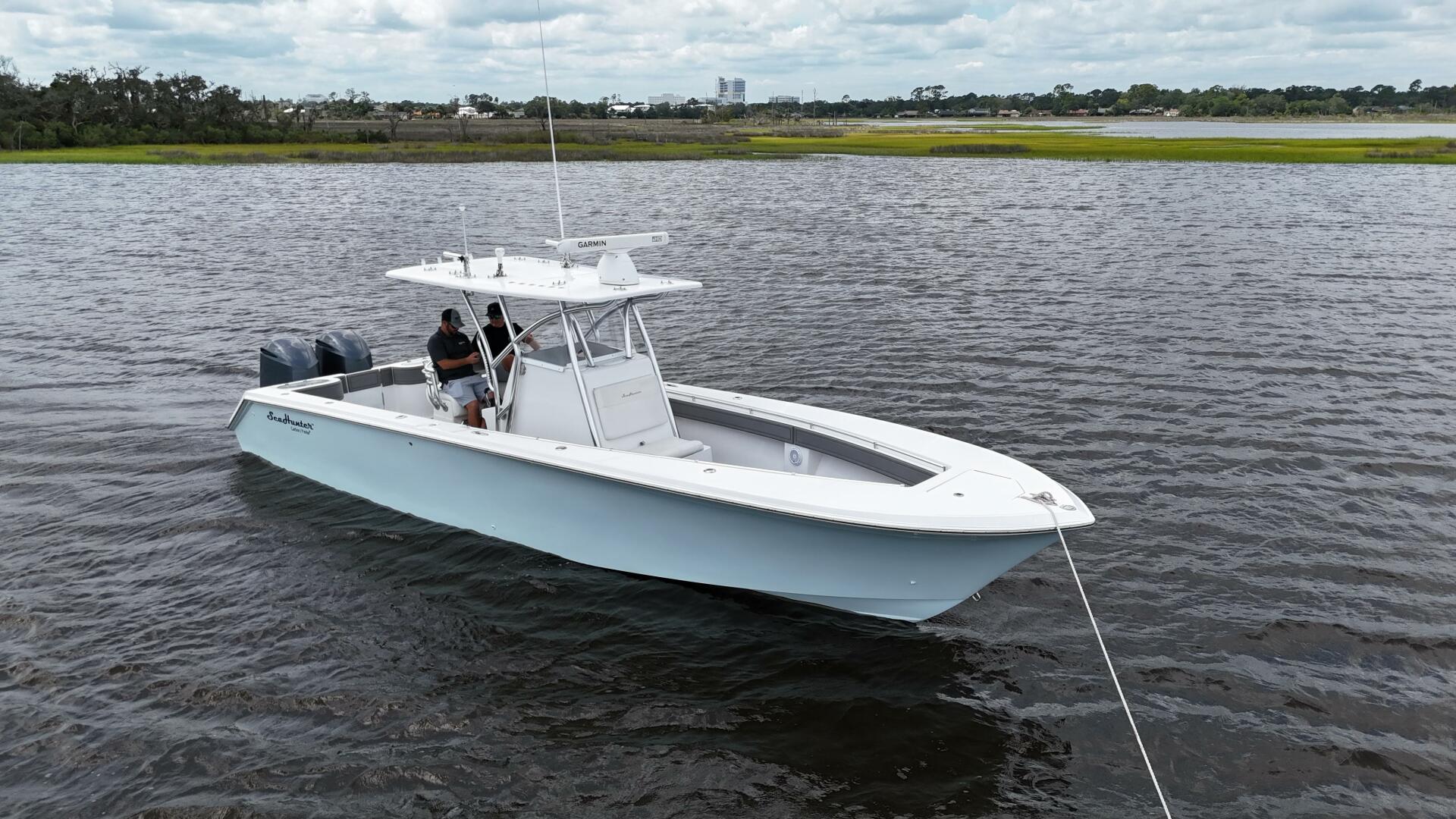 33ft SeaHunter Yacht For Sale