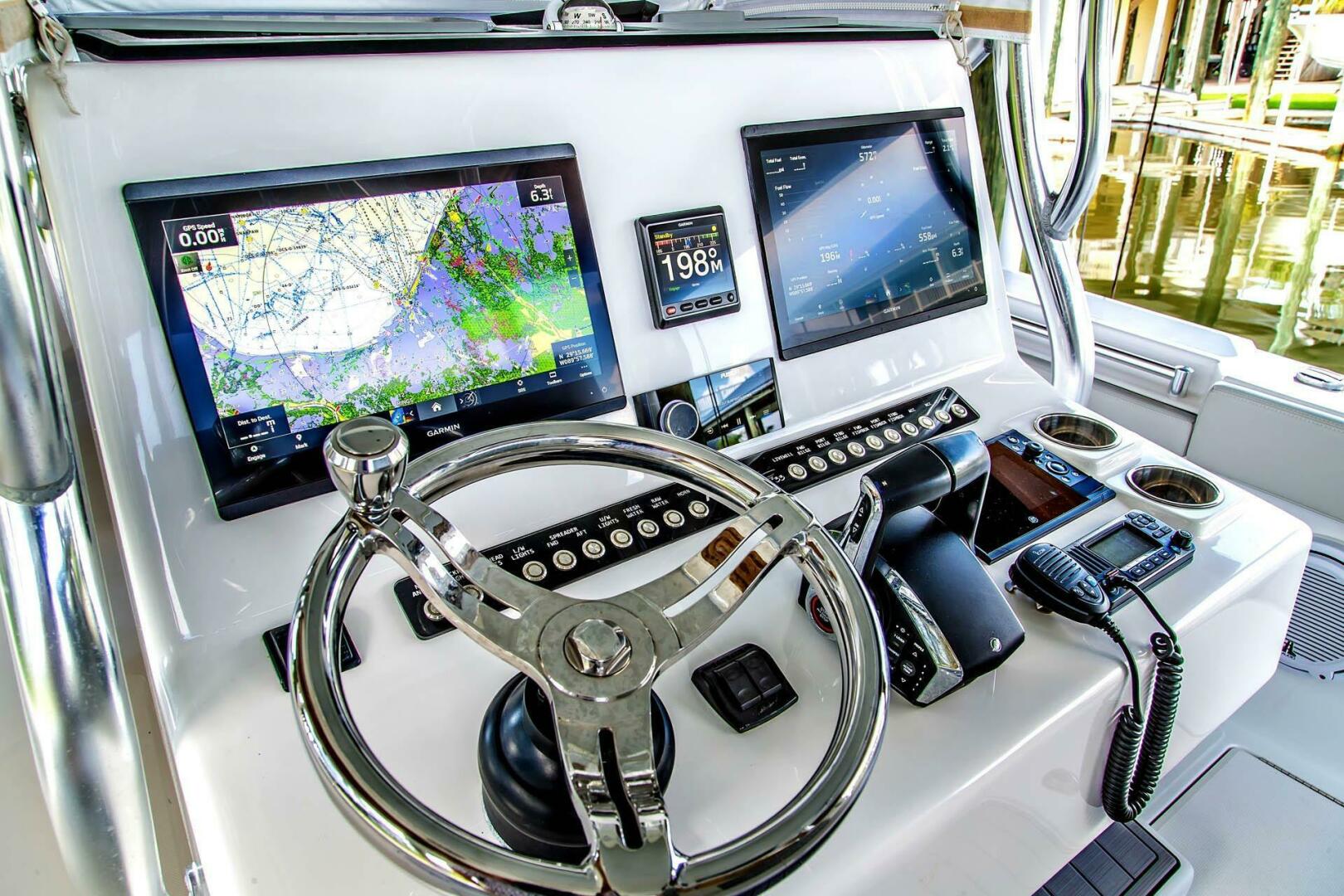 33ft Front Runner Yacht For Sale