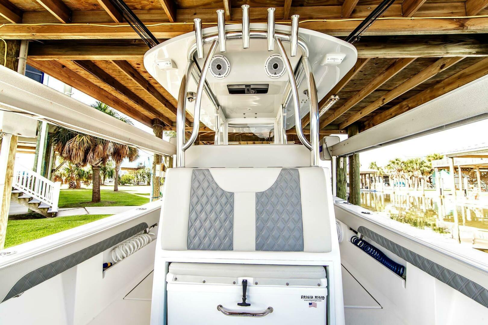 33ft Front Runner Yacht For Sale