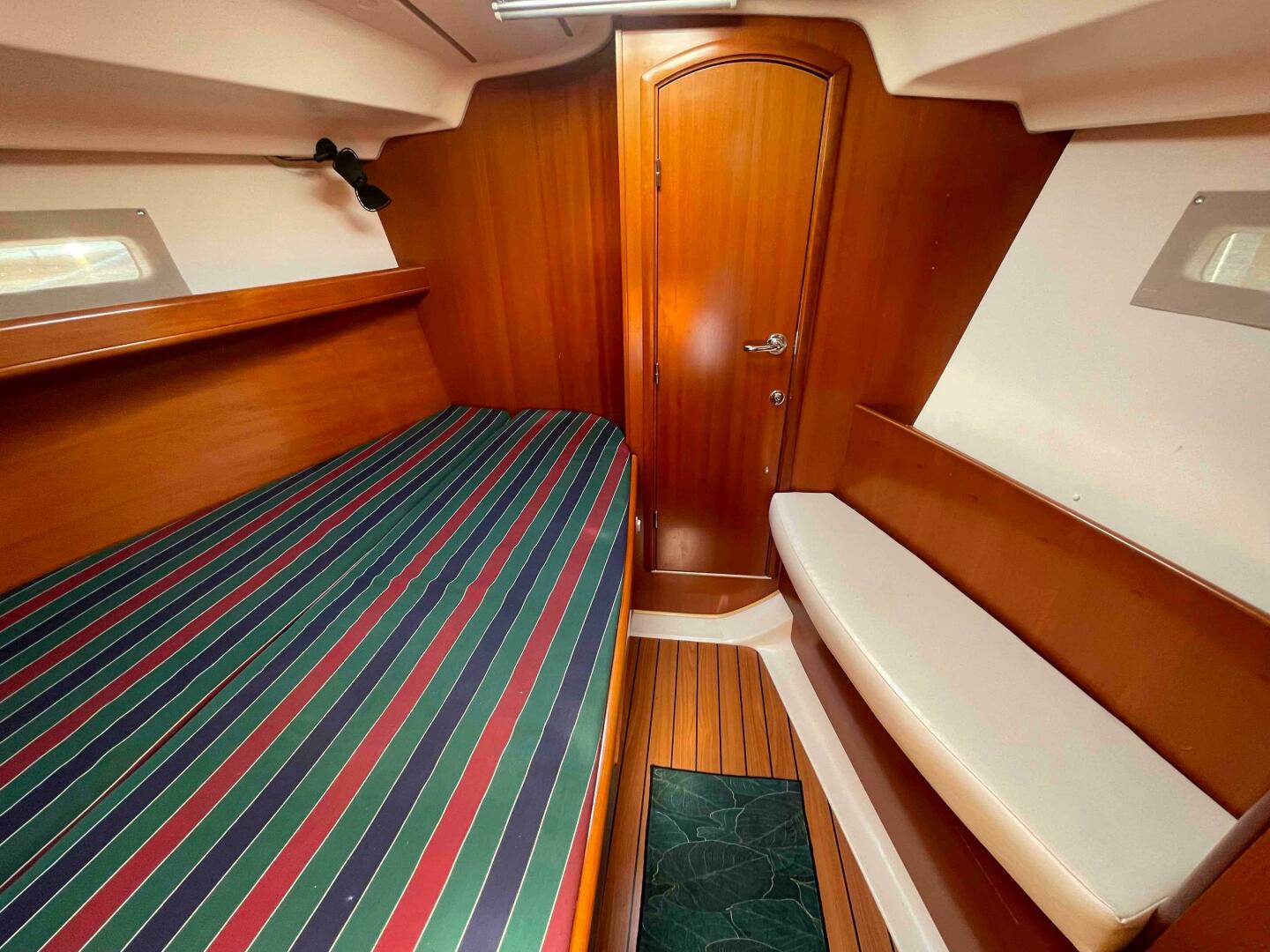 GRAND CRU 39ft Beneteau Yacht For Sale