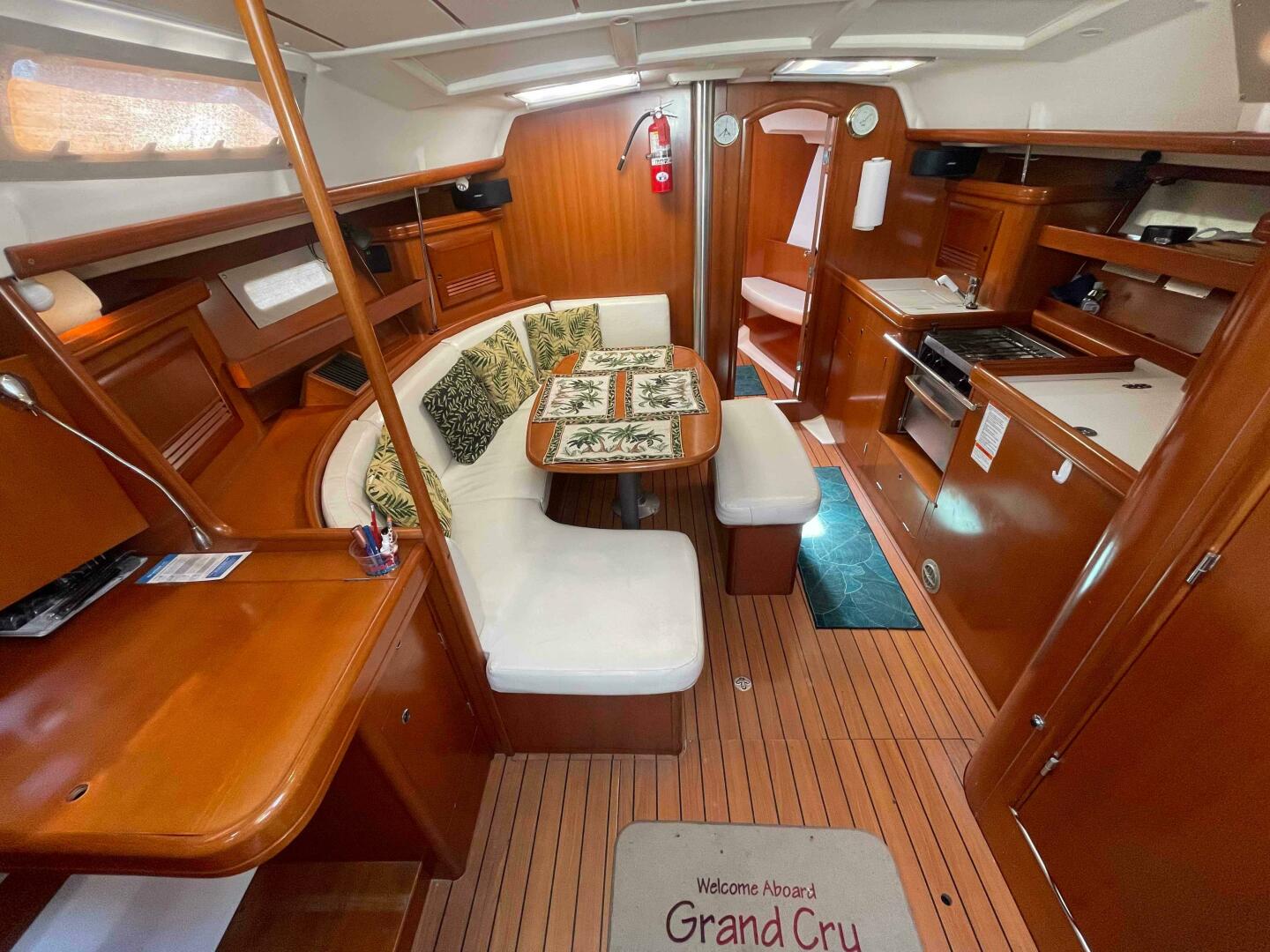 GRAND CRU 39ft Beneteau Yacht For Sale