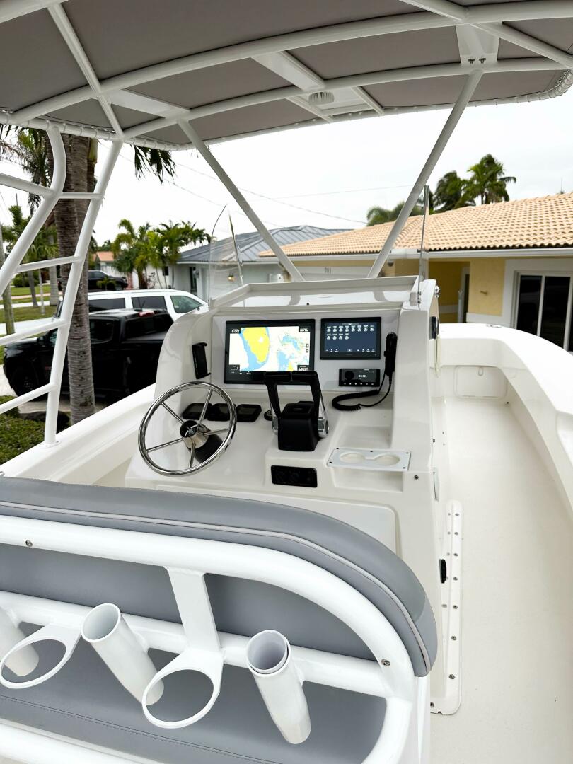 26ft Twin Vee Yacht For Sale