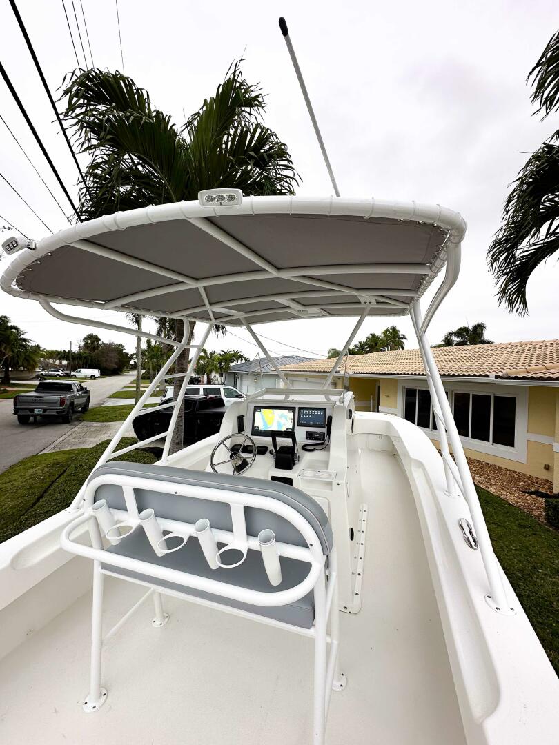 26ft Twin Vee Yacht For Sale