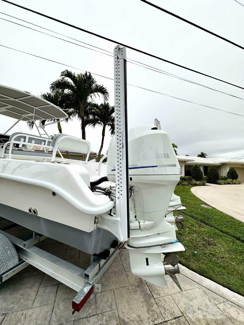 26ft Twin Vee Yacht For Sale