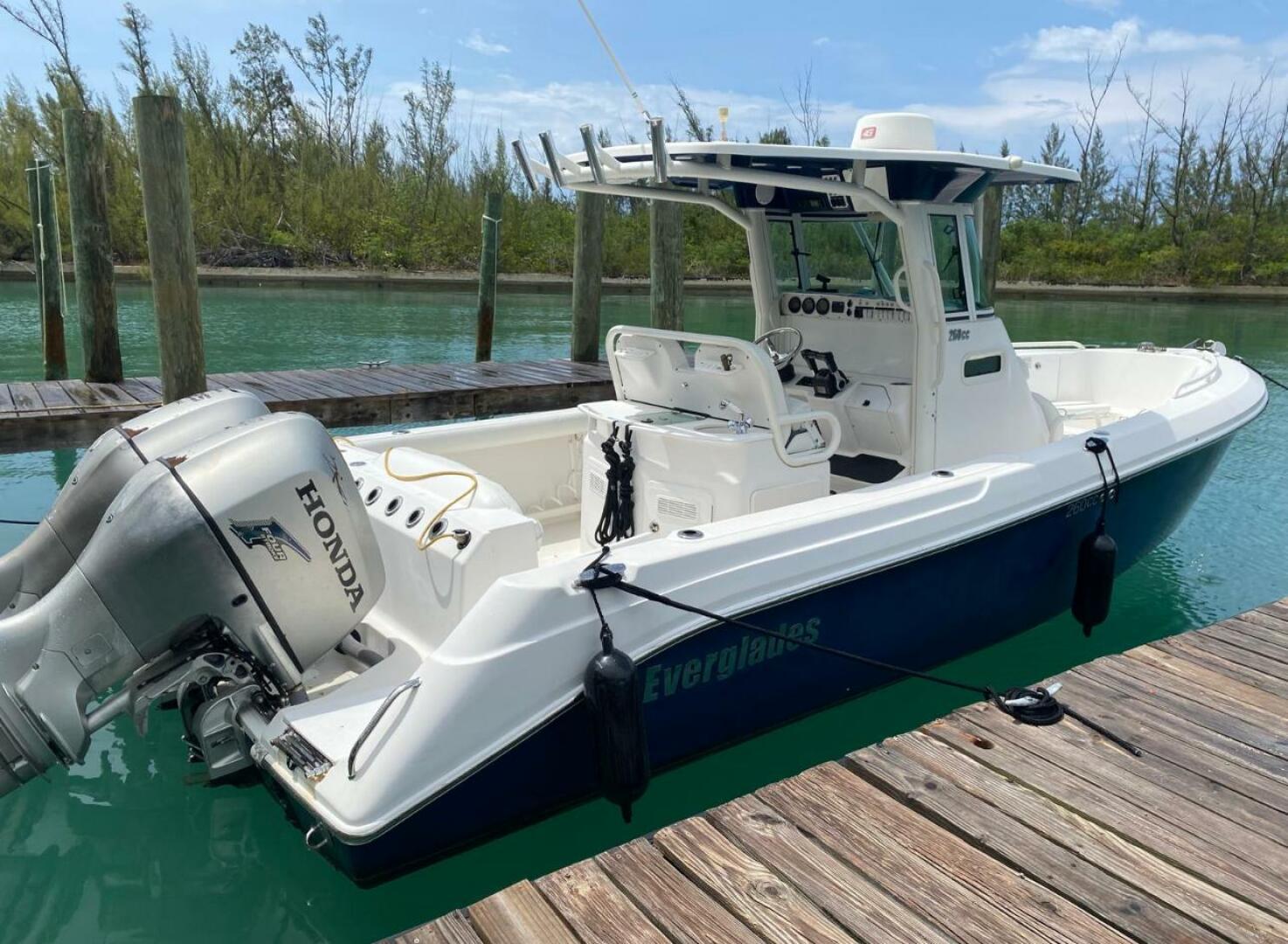 26ft Everglades Yacht For Sale