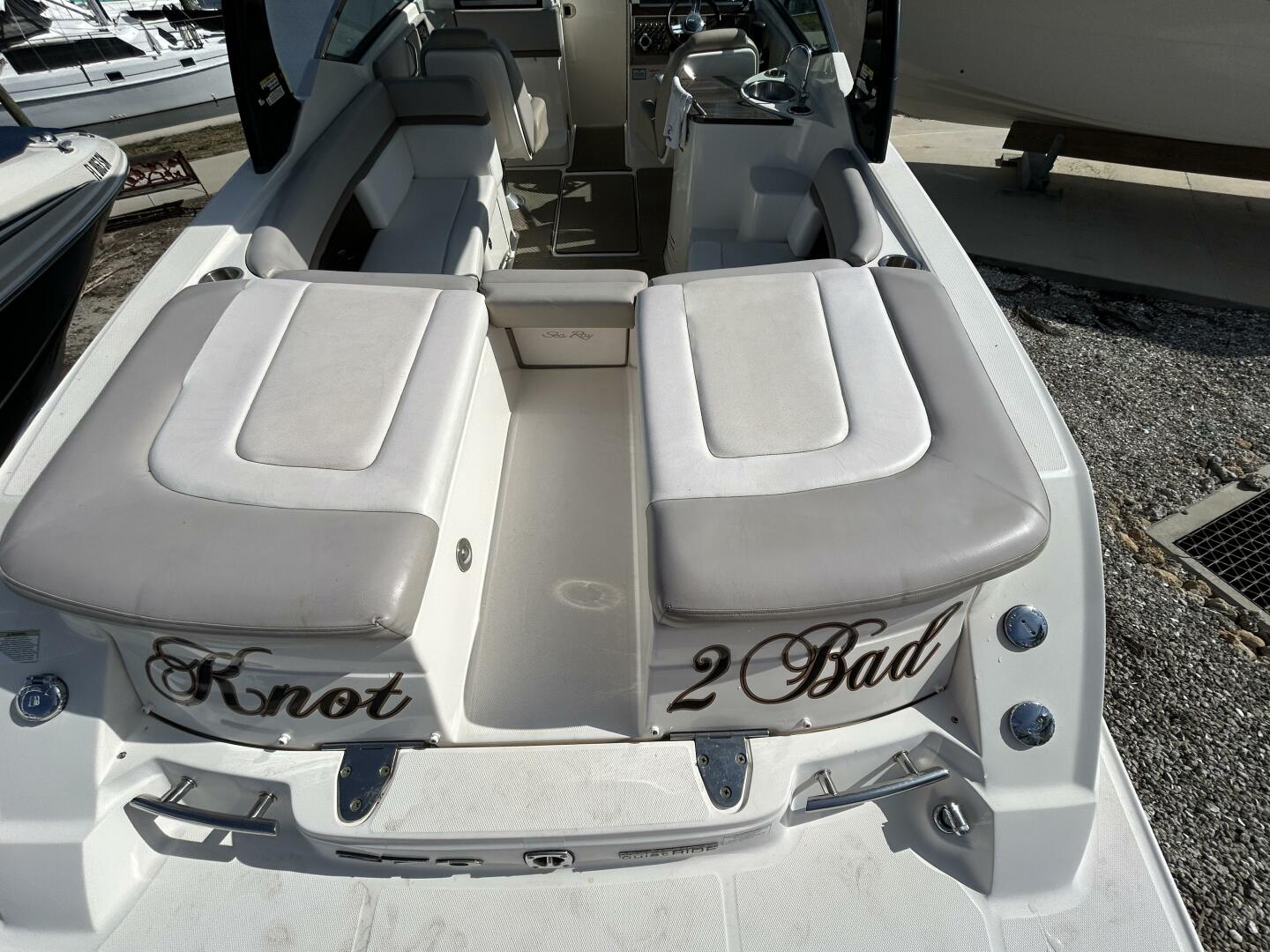KNOT 2 BAD 28ft Sea Ray Yacht For Sale