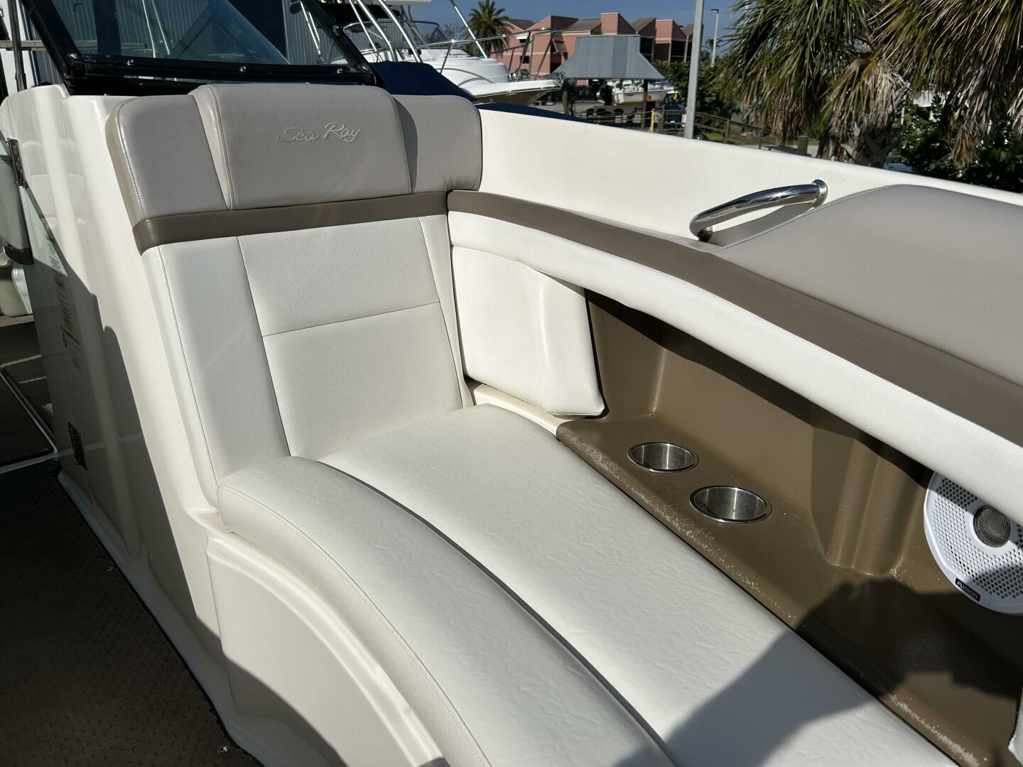 KNOT 2 BAD 28ft Sea Ray Yacht For Sale