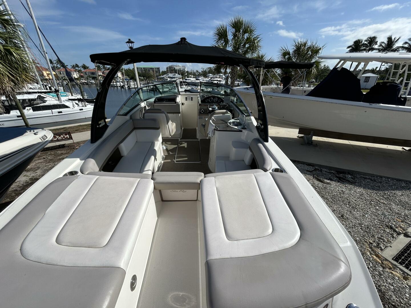 KNOT 2 BAD 28ft Sea Ray Yacht For Sale