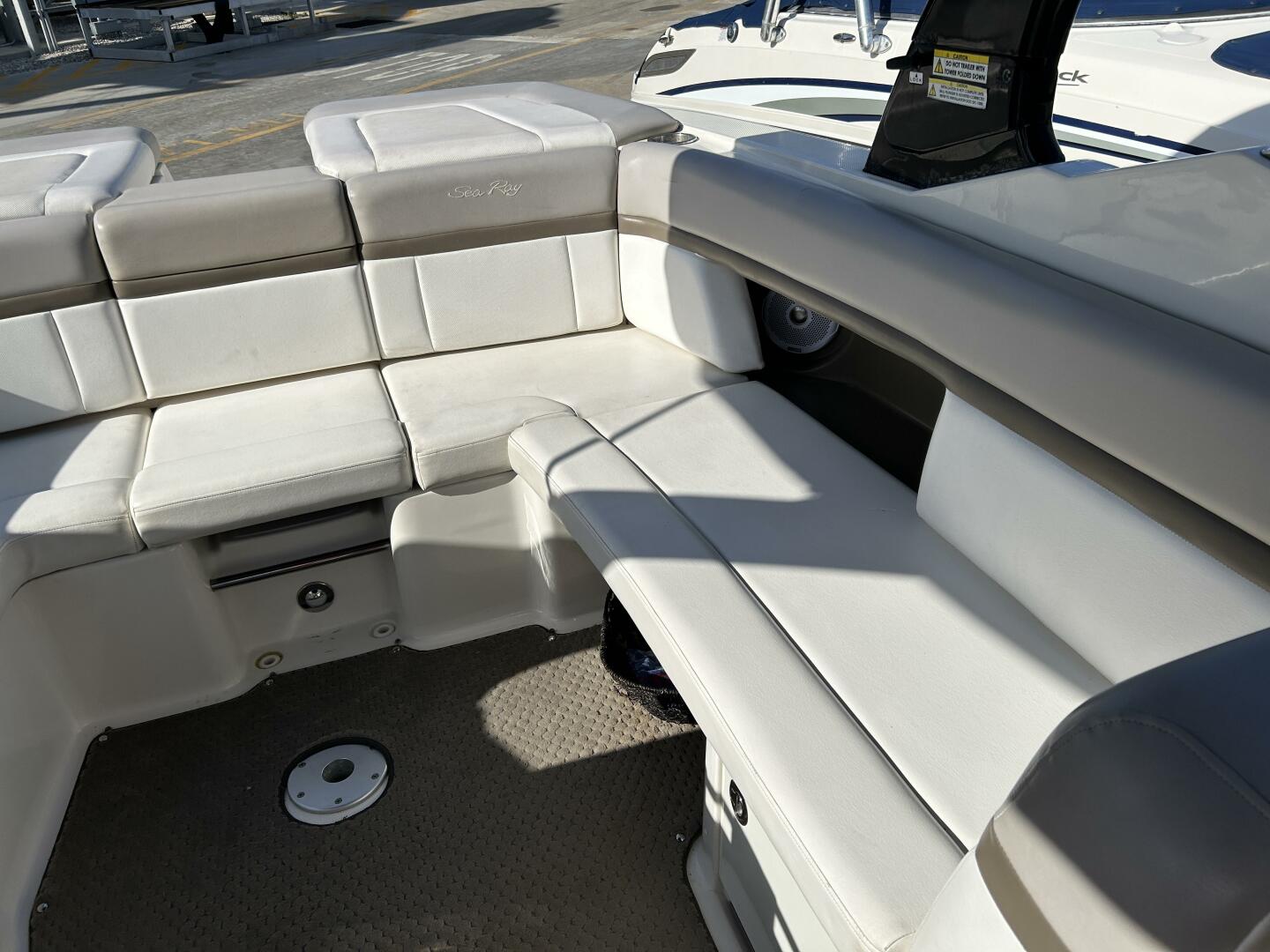 KNOT 2 BAD 28ft Sea Ray Yacht For Sale
