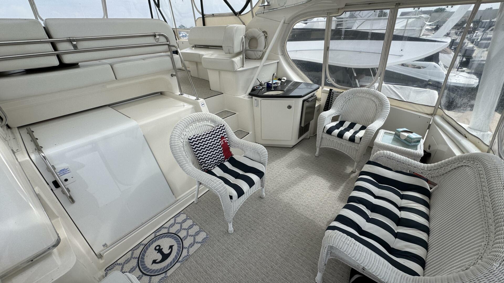 2004 Silverton 43 motor yacht