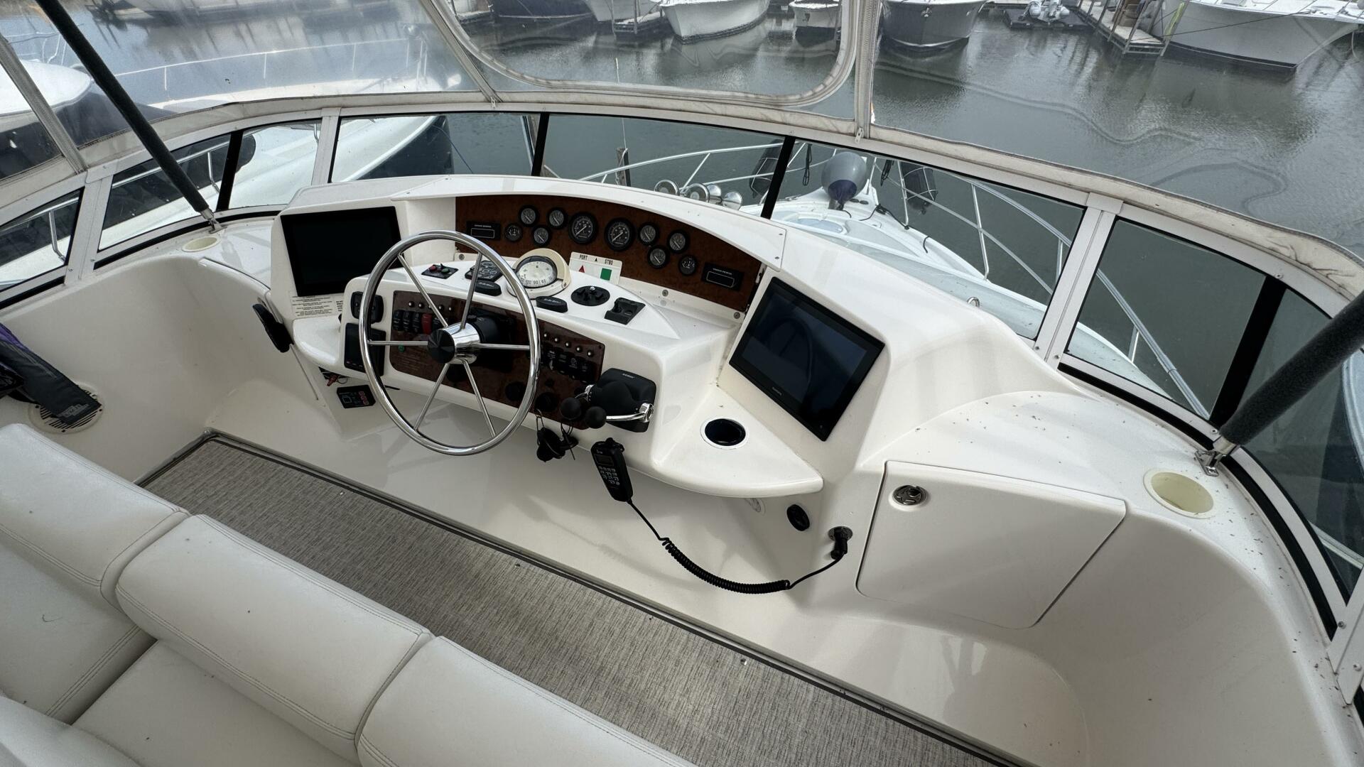 2004 Silverton 43 motor yacht