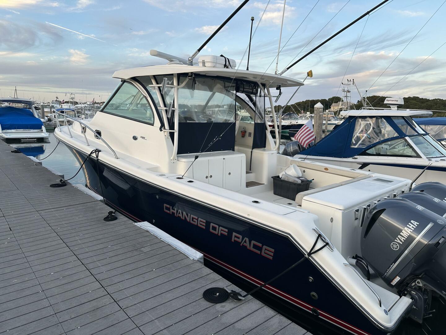 38ft Pursuit Yacht For Sale