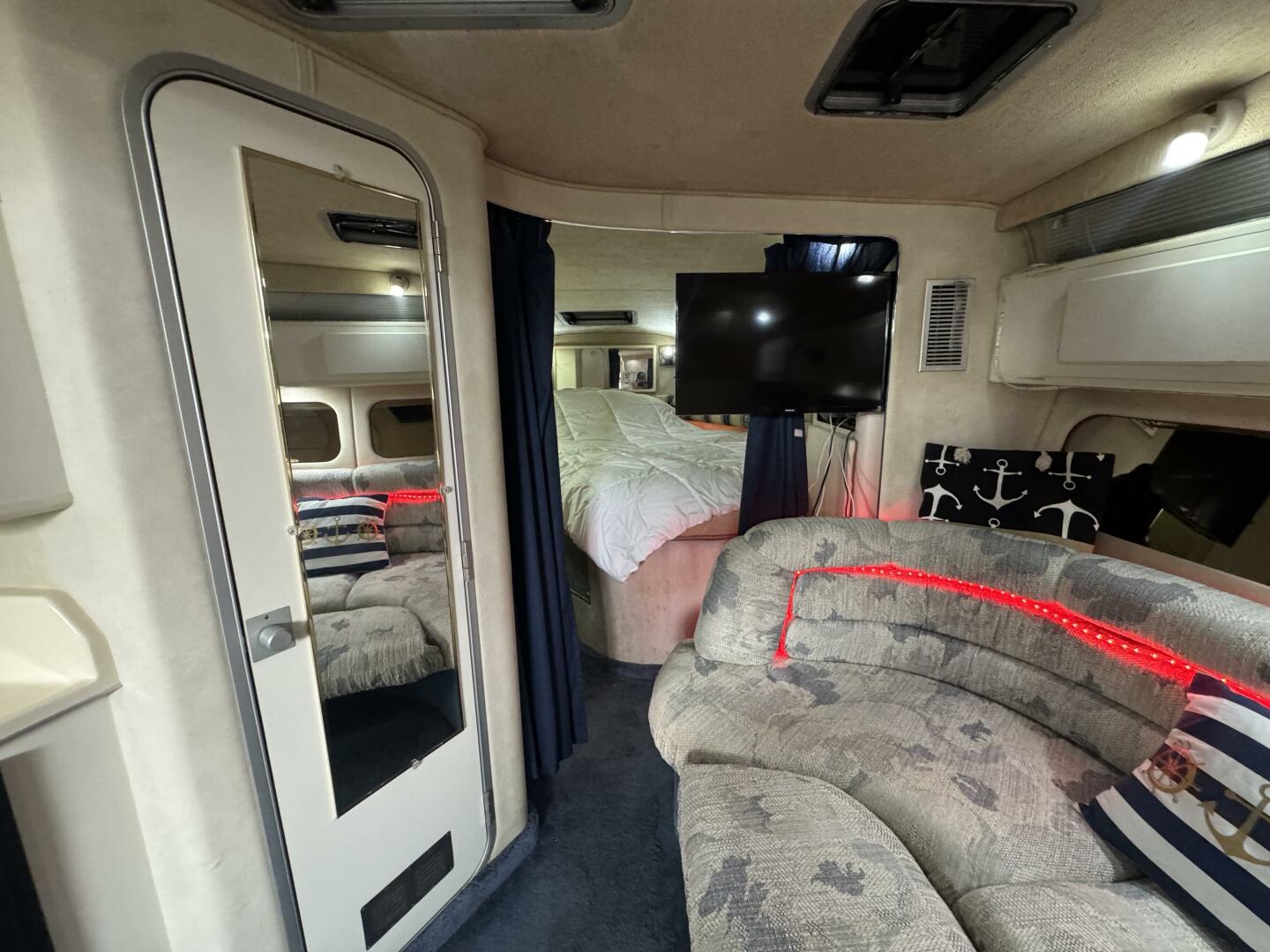 La Dolce Vita 37ft Sea Ray Yacht For Sale