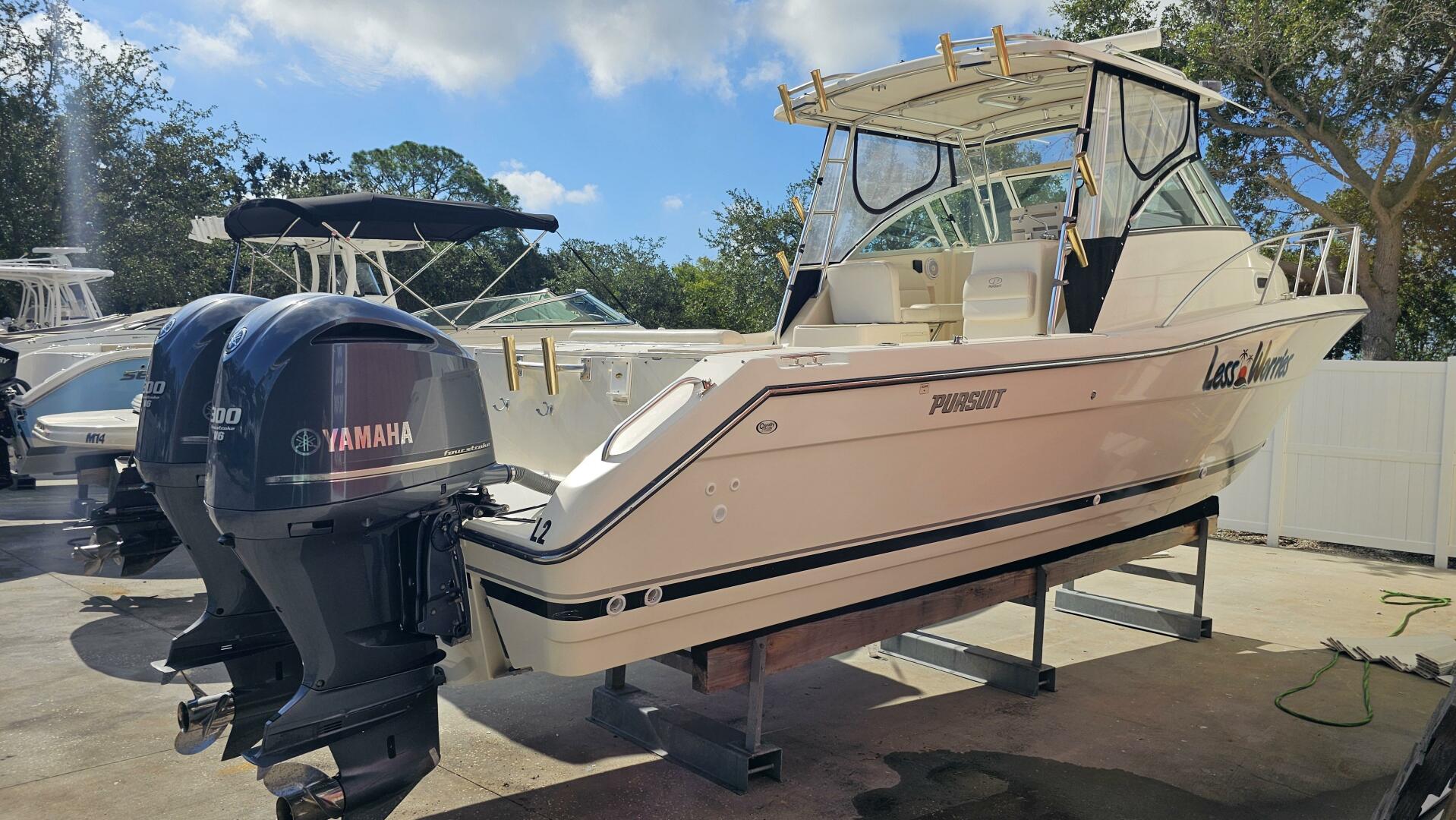 Less Worries 30ft Pursuit Yacht For Sale