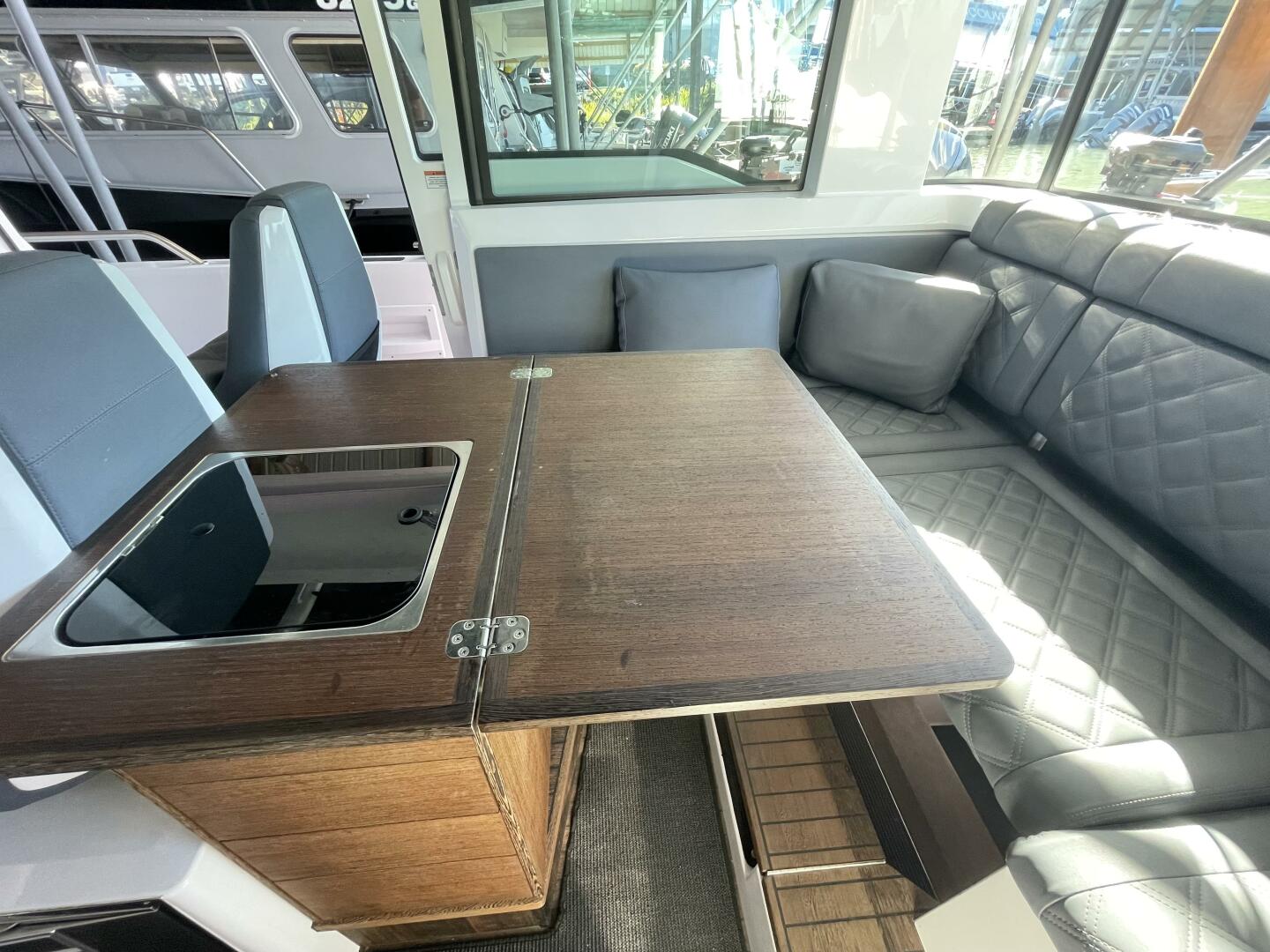 37ft Axopar Yacht For Sale