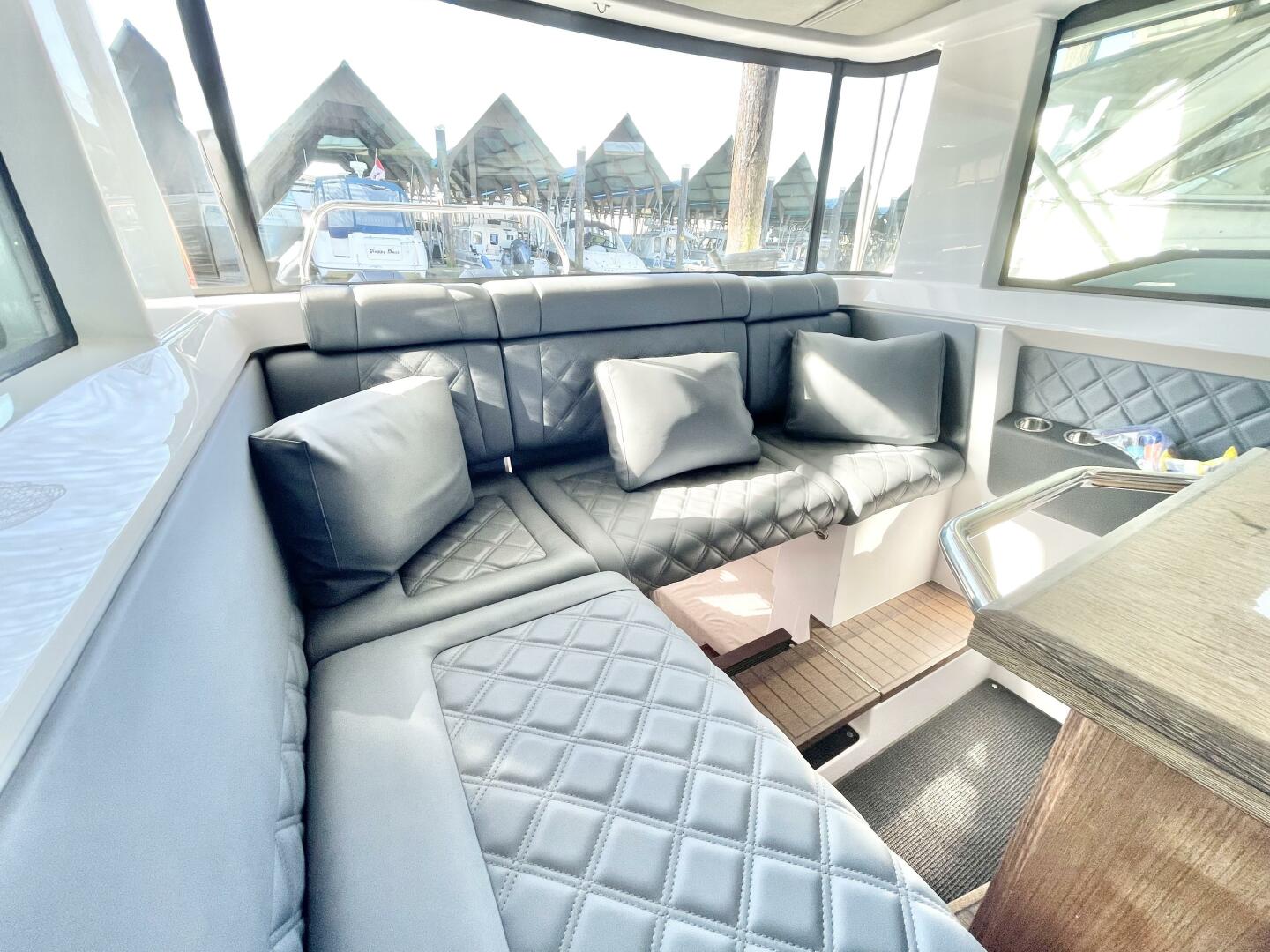 37ft Axopar Yacht For Sale