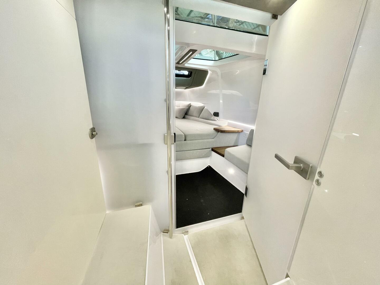 37ft Axopar Yacht For Sale