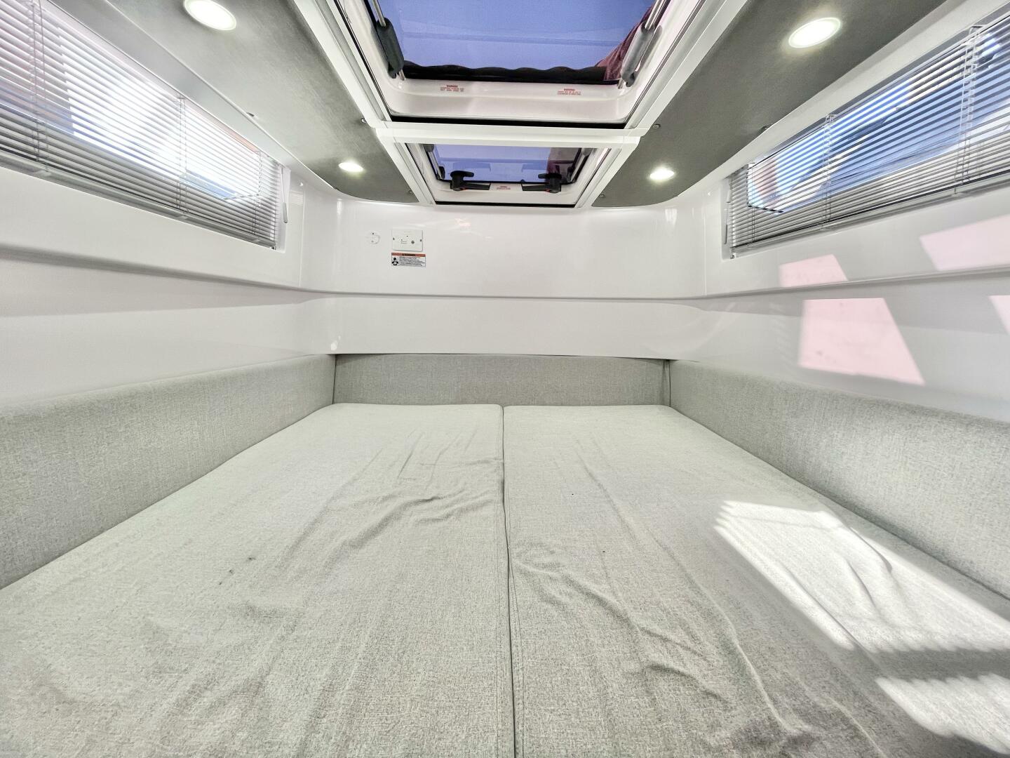 37ft Axopar Yacht For Sale