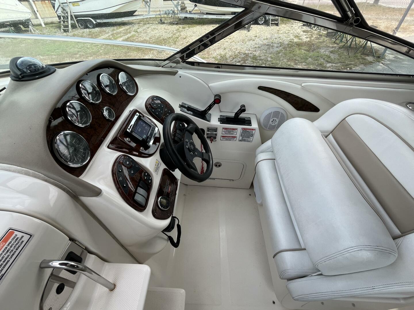 29ft Sea Ray Yacht For Sale