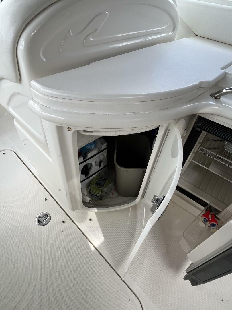 29ft Sea Ray Yacht For Sale