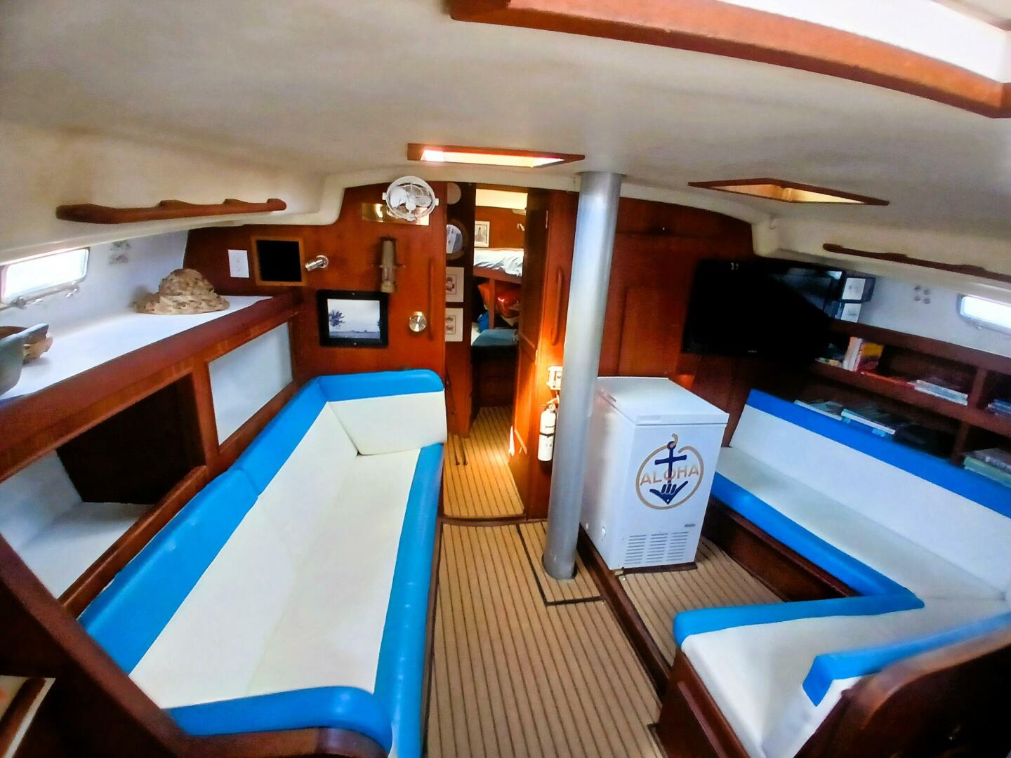 Aloha 41ft Morgan Yacht For Sale