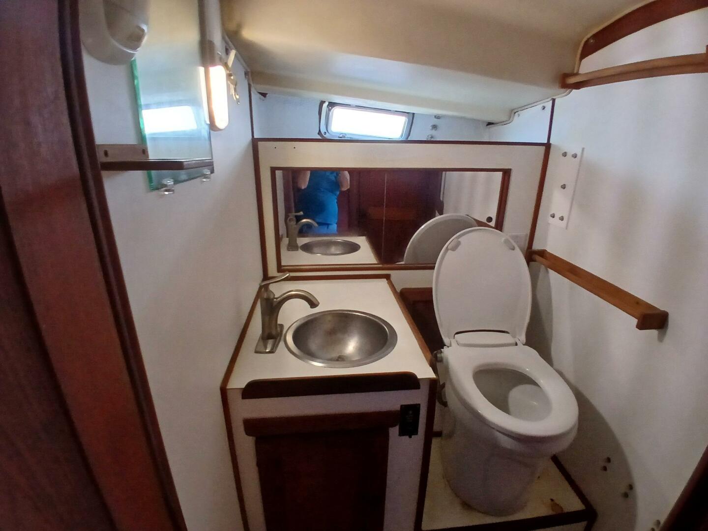 Aloha 41ft Morgan Yacht For Sale