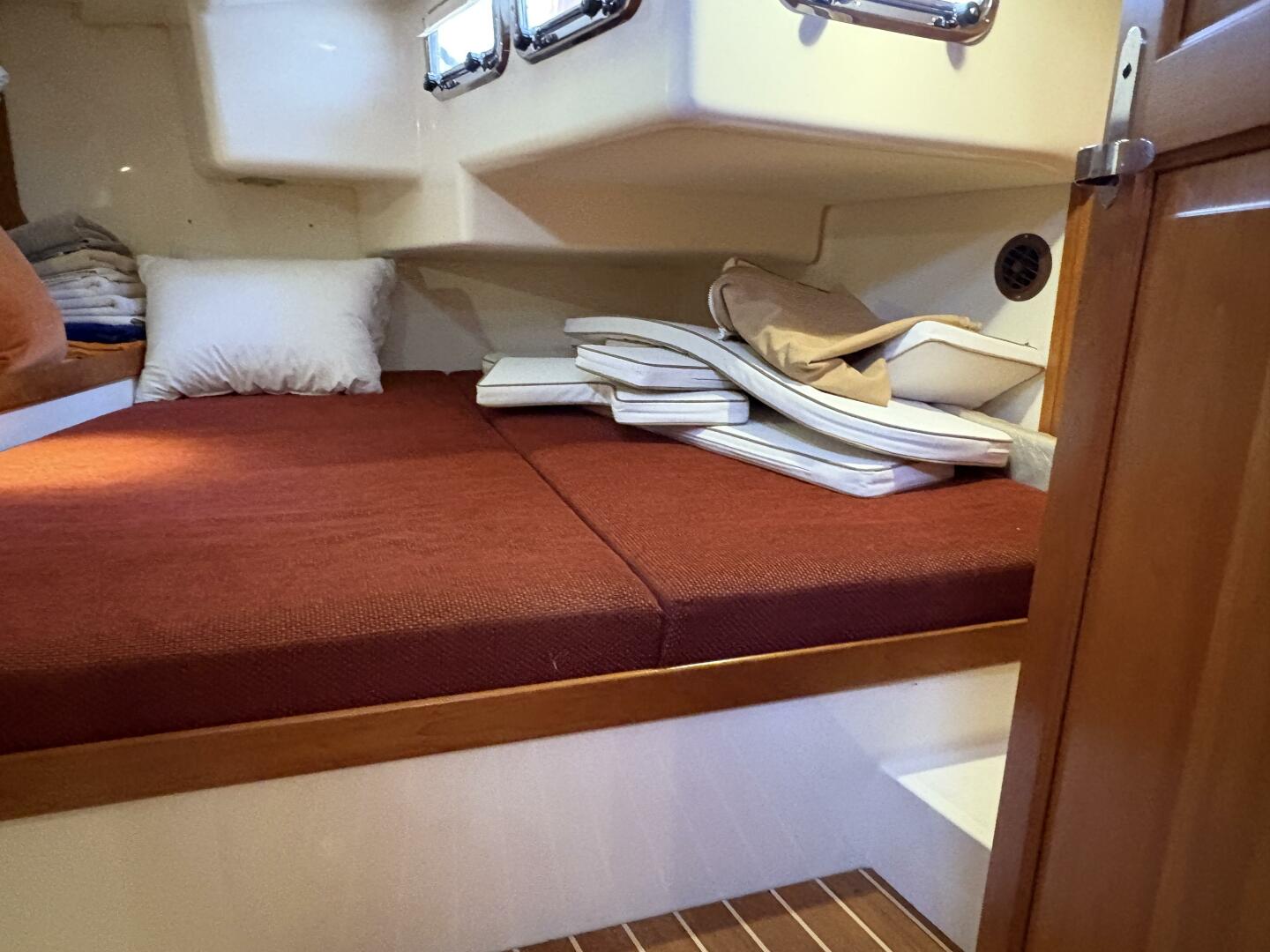 Nightwatch 37ft Tartan Yacht For Sale