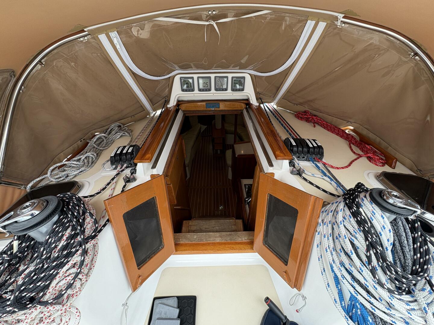Nightwatch 37ft Tartan Yacht For Sale