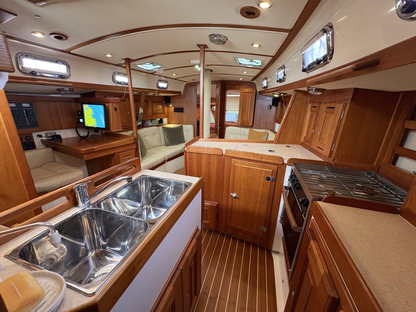 Nightwatch 37ft Tartan Yacht For Sale