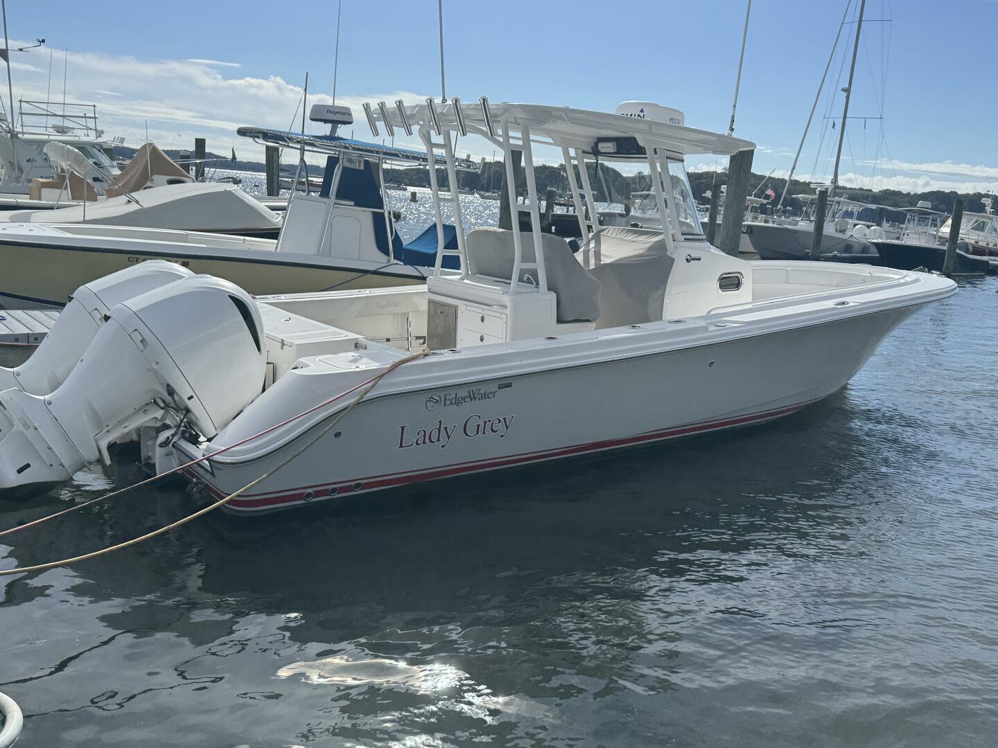 32ft Edgewater Yacht For Sale