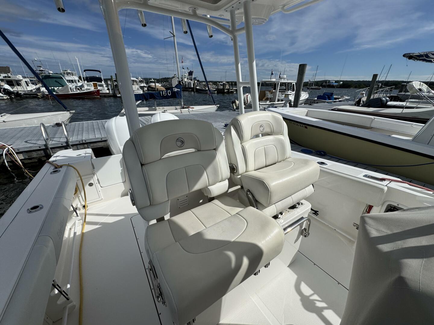 32ft Edgewater Yacht For Sale