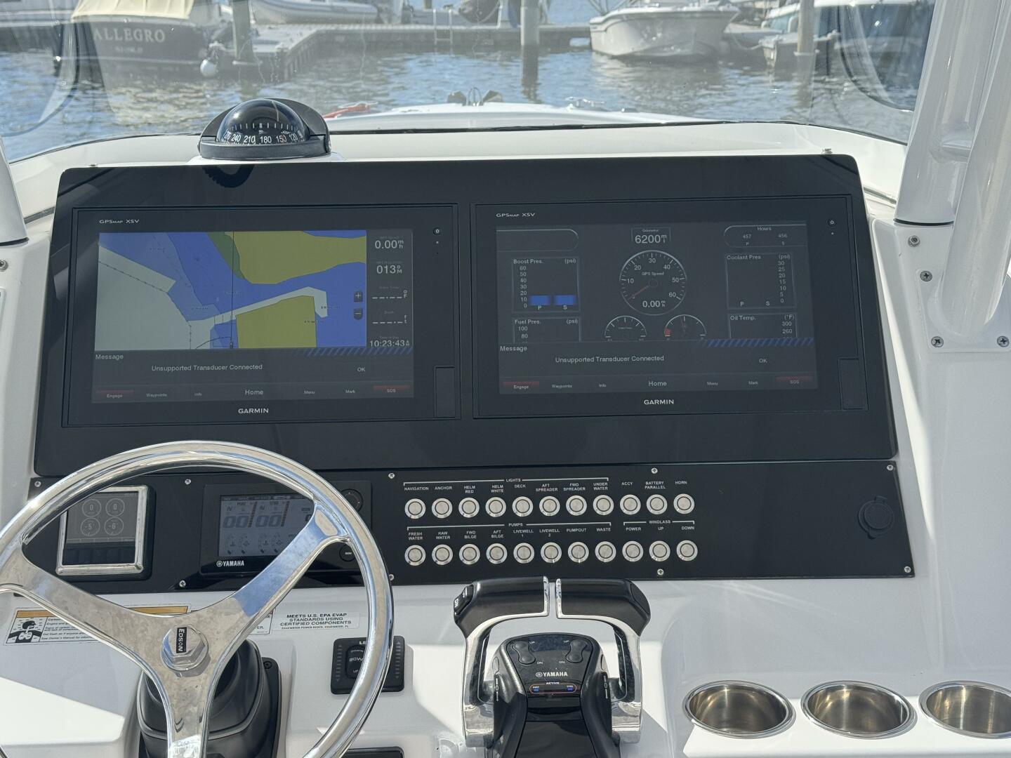 32ft Edgewater Yacht For Sale