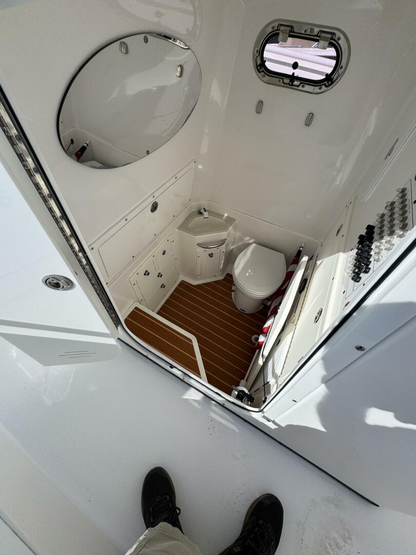32ft Edgewater Yacht For Sale